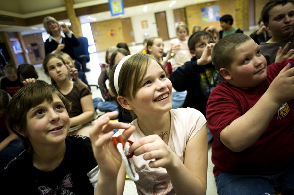 Michigan magician, Jeff Wawrzaszek has taught magic to over 5000 michigan kids - individually and in groups. Your kids will love this magic workshop!